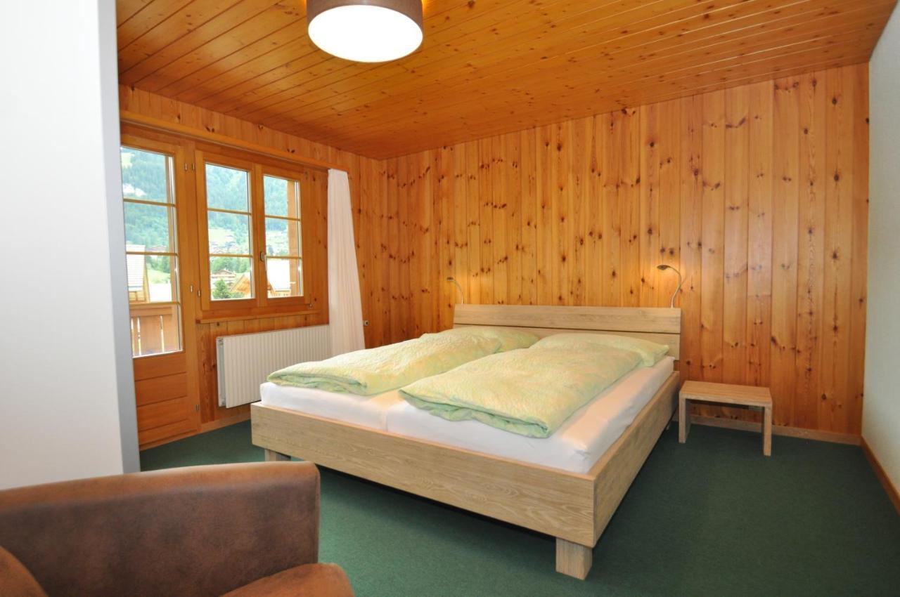 Ferienwohnungen Hotel Alpina 阿德尔博登 外观 照片