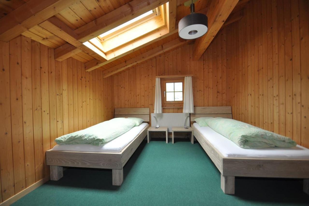 Ferienwohnungen Hotel Alpina 阿德尔博登 外观 照片